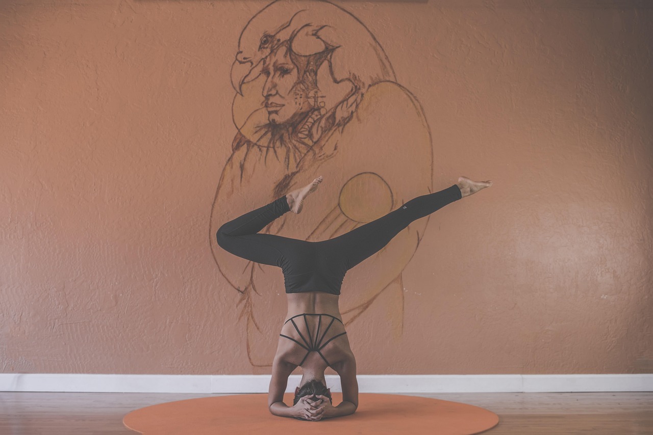 woman, yoga, pose, wellness, well-being, meditate, balance, balancing, artwork, art, drawing, indoors, lifestyle, recreation, healthy, healthy lifestyle, yoga, yoga, yoga, yoga, yoga
